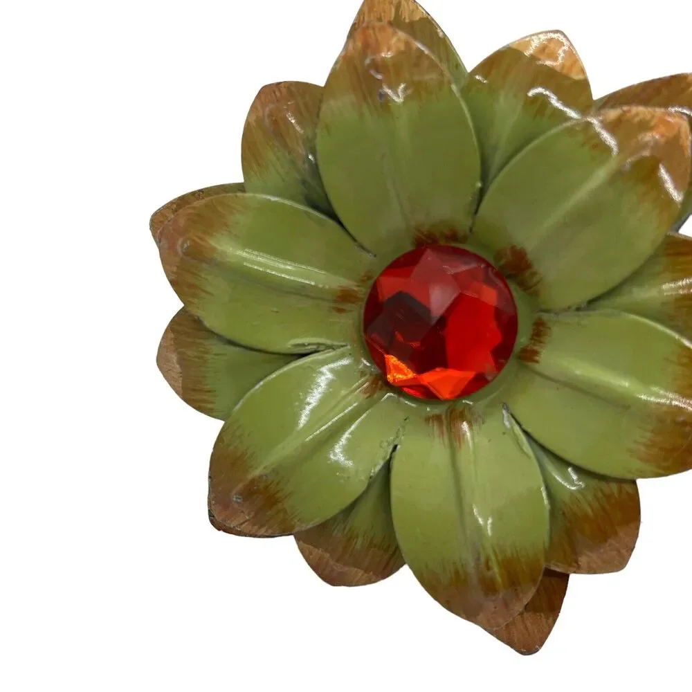 Pier 1 Metal Floral Sunflower Napkin Ring Holders Green w Red Center 3